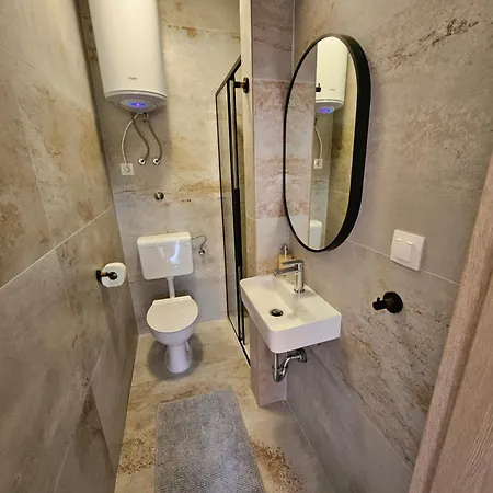 Summer In Apartman Mandre