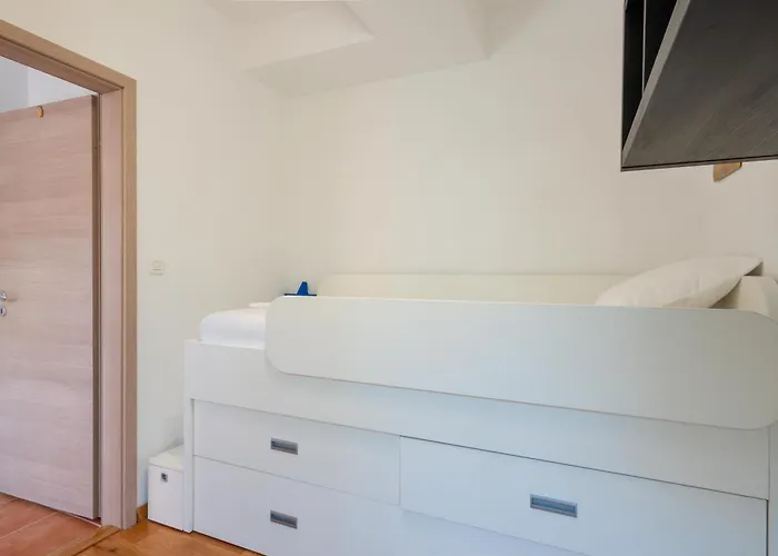 Summer In Apartament *